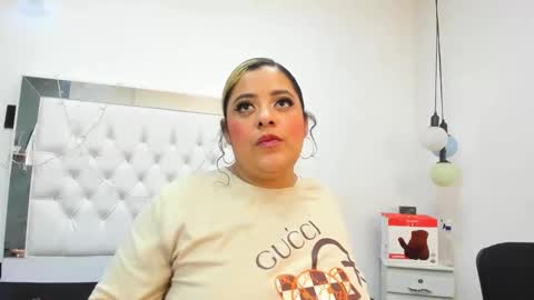 Brenda  online show from 11-23-25, 12:05