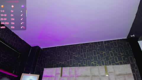 Snapshot of brenda_nova18 chatting on 01-30-25, 02:15 Brenda online show from 01-30-25, 02:15