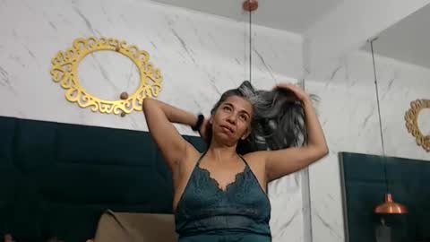 BRENDA VELASQUEZ online show from 06-04-26, 09:21
