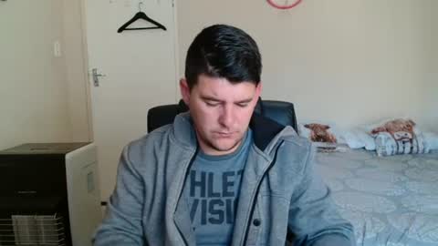 Snapshot of brendansexyboy098754 chatting on 06-14-26, 06:04 ask me lol online show from 06-14-26, 06:04