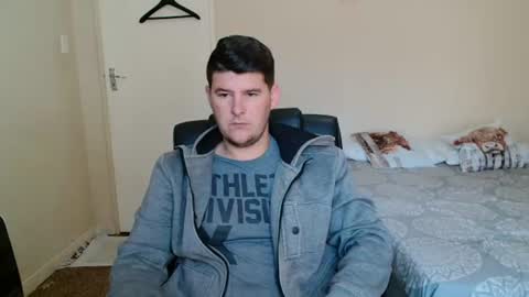 Snapshot of brendansexyboy098754 chatting on 06-15-26, 06:26 ask me lol online show from 06-15-26, 06:26