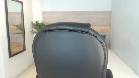 Brenda online show from 09-17-25, 01:40