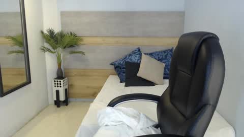 Brenda online show from 09-20-25, 02:34