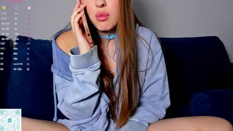 Snapshot of brendelle chatting on 10-17-25, 07:11 Mia online show from 10-17-25, 07:11