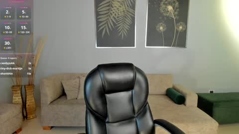 Snapshot of brennawalker chatting on 01-10-25, 06:09 Brenna Walker IG 4lexandracasas online show from 01-10-25, 06:09