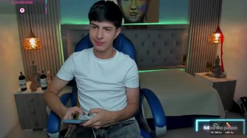 Esteban online show from 11-19-25, 03:06