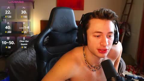 Snapshot of brentonverde chatting on 12-31-24, 06:02 brentonverde online show from 12-31-24, 06:02