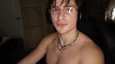 Snapshot of brentonverde chatting on 01-29-25, 01:37 brentonverde online show from 01-29-25, 01:37