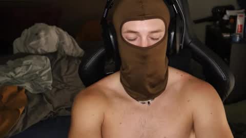 Snapshot of brentonverde chatting on 11-18-25, 11:26 brentonverde online show from 11-18-25, 11:26