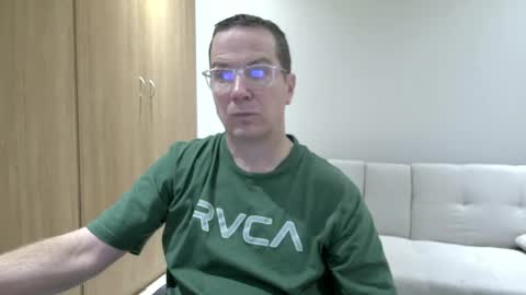 Brett online show from 04-18-26, 07:07