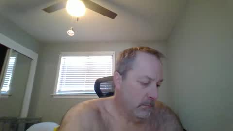 Snapshot of brettsky chatting on 02-09-26, 04:11 hey online show from 02-09-26, 04:11
