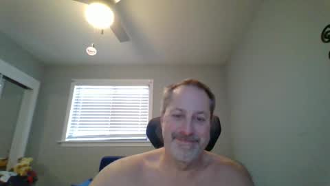 Snapshot of brettsky chatting on 02-17-26, 03:51 hey online show from 02-17-26, 03:51