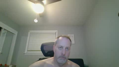 Snapshot of brettsky chatting on 02-23-26, 05:27 hey online show from 02-23-26, 05:27