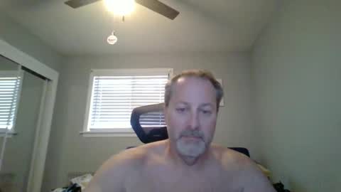 Snapshot of brettsky chatting on 04-16-26, 09:04 hey online show from 04-16-26, 09:04