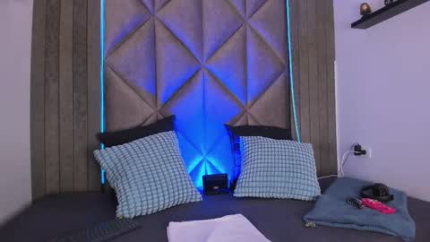 Snapshot of briaconner_ chatting on 09-23-25, 02:36 B R I A online show from 09-23-25, 02:36