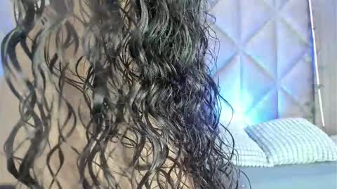 Snapshot of briaconner_ chatting on 10-20-25, 01:50 B R I A online show from 10-20-25, 01:50