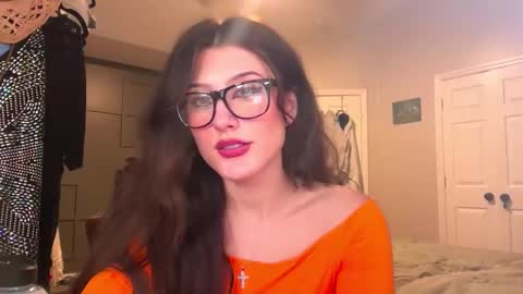 Snapshot of briadominick chatting on 11-01-25, 06:04 Brianna3 online show from 11-01-25, 06:04