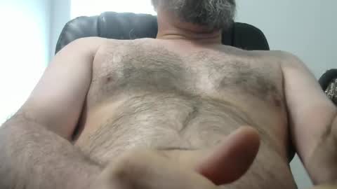 brian871001 online show from 04-19-26, 03:22