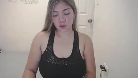 Snapshot of briana_lovexx chatting on 02-05-25, 07:18 Briana online show from 02-05-25, 07:18