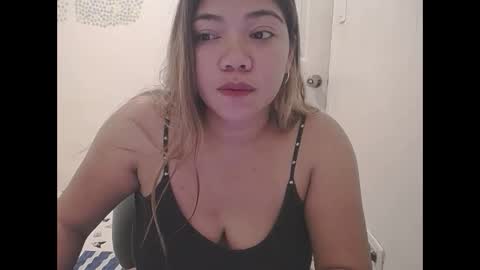 Snapshot of briana_lovexx chatting on 09-29-25, 01:33 Briana online show from 09-29-25, 01:33