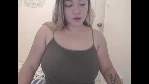 Snapshot of briana_lovexx chatting on 09-30-25, 04:12 Briana online show from 09-30-25, 04:12