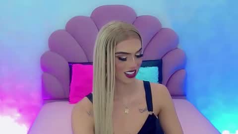 BRIANA online show from 01-07-25, 05:22