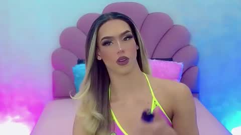 BRIANA online show from 01-22-25, 04:23