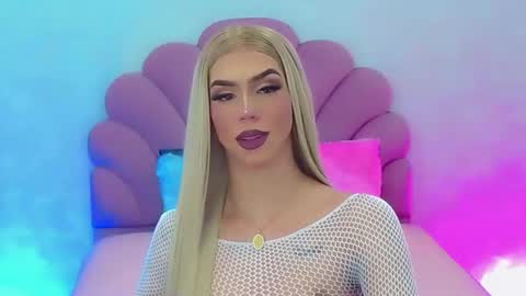 BRIANA online show from 01-26-25, 09:19