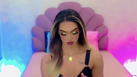 BRIANA online show from 01-29-25, 05:19