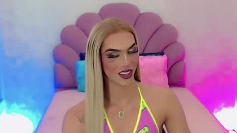 BRIANA online show from 02-02-25, 06:48