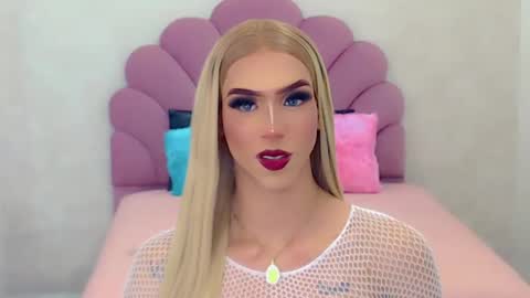 BRIANA online show from 02-06-25, 05:46