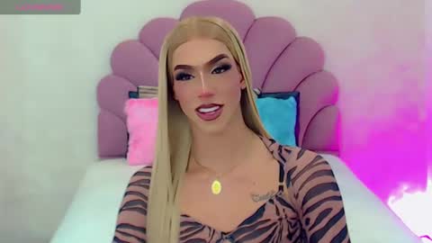 BRIANA online show from 02-18-25, 07:54