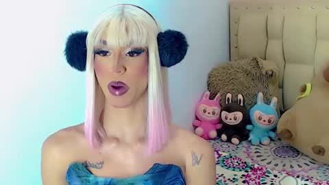 BRIANA online show from 11-23-25, 02:55