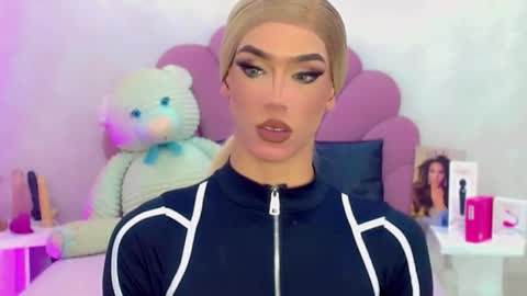 BRIANA online show from 03-22-26, 05:16