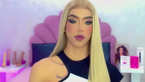 BRIANA online show from 04-16-26, 04:02