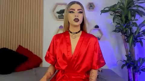 Snapshot of briana_white chatting on 10-01-25, 05:30 briana_white online show from 10-01-25, 05:30