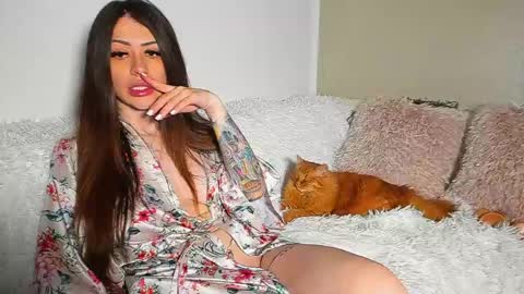 Snapshot of brianadiamondxxx chatting on 06-10-26, 01:32 brianadiamondxxx online show from 06-10-26, 01:32