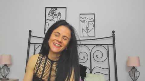 Snapshot of brianaflynt chatting on 11-03-25, 09:05 brianaflynt online show from 11-03-25, 09:05