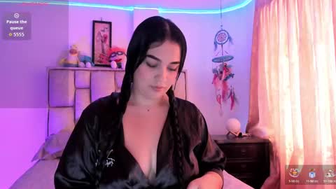     online show from 11-08-25, 05:23