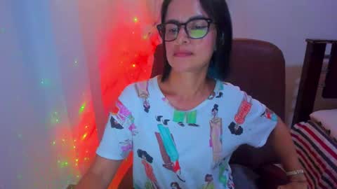 Brianna garnerr online show from 10-31-25, 07:04