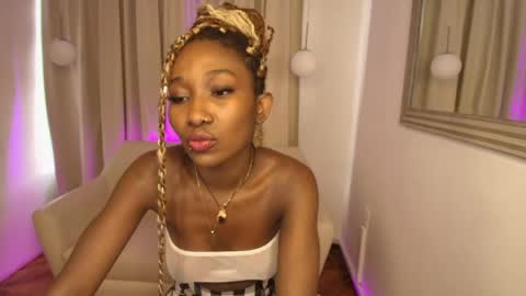 Snapshot of brianna_styles chatting on 05-20-26, 12:33 brianna_styles online show from 05-20-26, 12:33