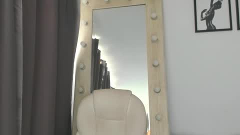 briannawhite10 online show from 12-17-25, 06:36