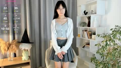 Hanna online show from 10-23-25, 01:16