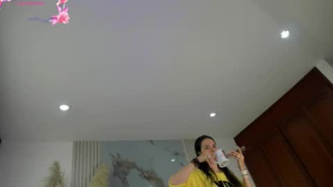    online show from 10-03-25, 01:19