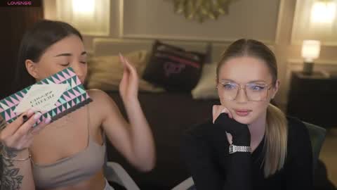 Diamonds Girls online show from 04-22-26, 07:33