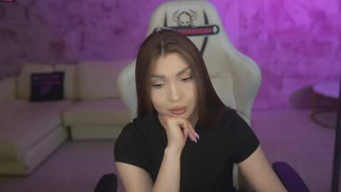Diamonds Girls online show from 05-23-26, 07:13