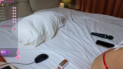 Snapshot of brightrays__ chatting on 09-20-25, 11:50 Amina Adelina online show from 09-20-25, 11:50