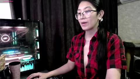 Snapshot of brightssmiles chatting on 02-04-25, 07:29 Aisha online show from 02-04-25, 07:29