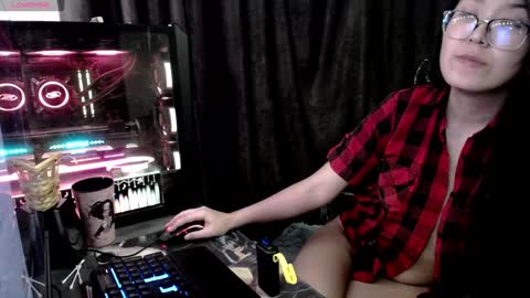 Snapshot of brightssmiles chatting on 02-06-25, 09:43 Aisha online show from 02-06-25, 09:43