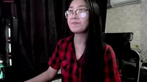 Snapshot of brightssmiles chatting on 02-11-25, 07:02 Aisha online show from 02-11-25, 07:02